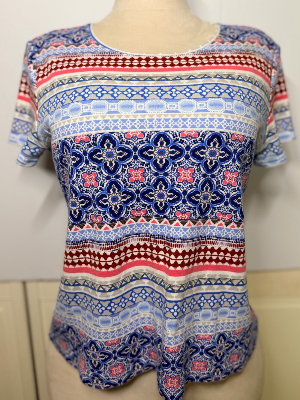 Croft & Barrow L Blue Pink Mosaic Tile Print 100% Cotton Tee Boho Cottagecore